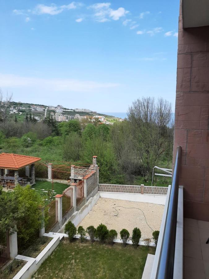 Apartment-Studio Daisy In Kiwi Gardens Complex Byala  Dış mekan fotoğraf